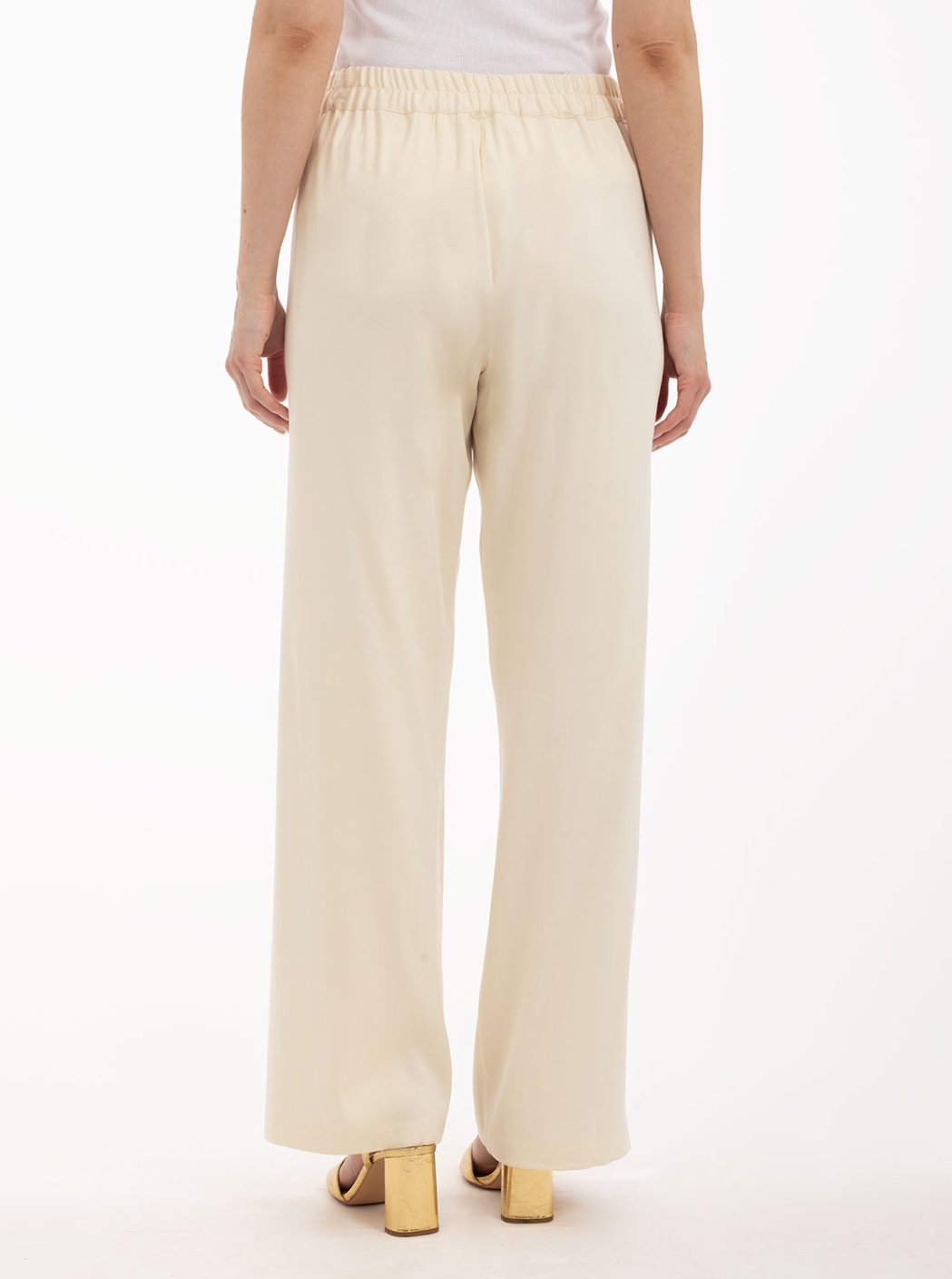 pantalón ancho crudo pantalón ancho crudo