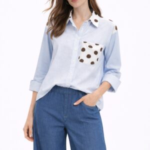 camisa celeste con contraste anna mora
